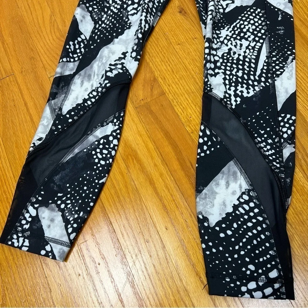 lululemon athletica excellent used